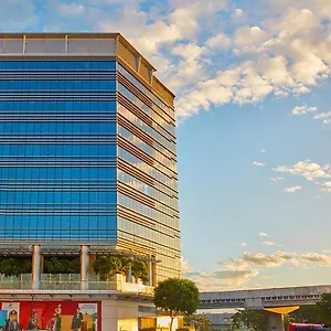 Savoy Manila פאסאי